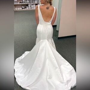 Elegant White Wedding Gown